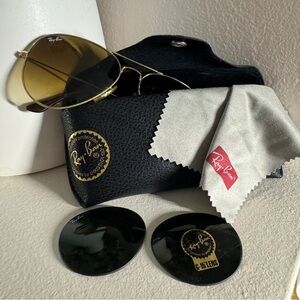 Ray bans gold rimmed aviators